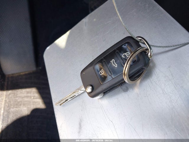 45390391 :رقم المزاد ، 1VWAT7A32EC112377 vin ، 2014 Volkswagen Passat 1.8t Wolfsburg Edition مزاد بيع
