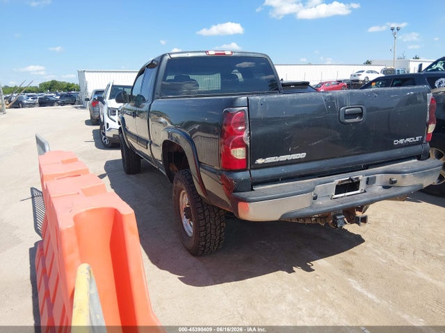 Продажа на аукционе авто 2004 Chevrolet Silverado 2500hd Ls, vin: 1GCHK29UX4E240373, номер лота: 45390409