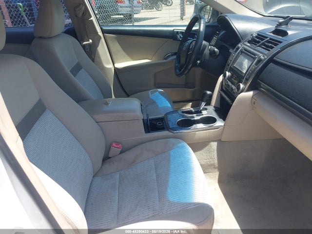 45390433 :رقم المزاد ، 4T1BD1FK6EU101485 vin ، 2014 Toyota Camry Hybrid Xle مزاد بيع