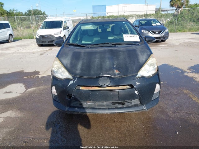Aukcja sprzedaży 2014 Toyota Prius C One, vin: JTDKDTB3XE1563970, numer aukcji: 45390435
