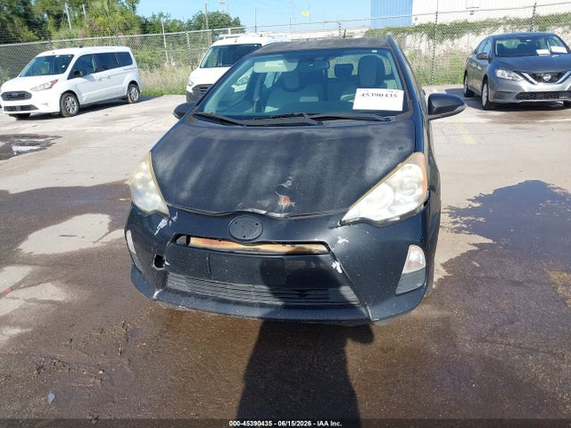 Aukcja sprzedaży 2014 Toyota Prius C One, vin: JTDKDTB3XE1563970, numer aukcji: 45390435