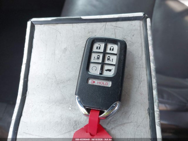 Honda Odyssey Elite 2018 5FNRL6H95JB071380 Image 11