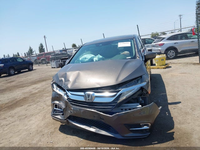 Honda Odyssey Elite 2018 5FNRL6H95JB071380 Image 13