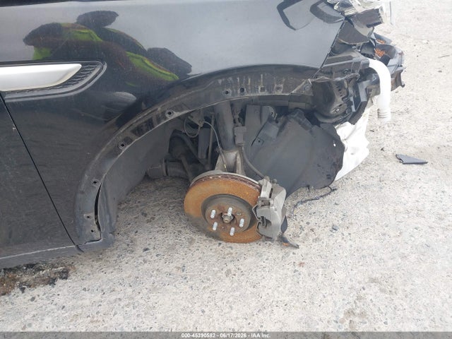 45390582 :رقم المزاد ، SALCR2BG1HH662281 vin ، 2017 Land Rover Discovery Sport Hse مزاد بيع