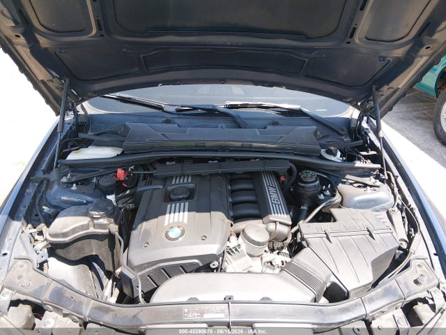 2011 Bmw 328i მანქანა იყიდება აუქციონზე, vin: WBAPH7C5XBE677115, აუქციონის ნომერი: 45390670