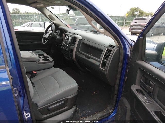 45390690 :رقم المزاد ، 1C6RR6FT8HS776045 vin ، 2017 Ram 1500 Express مزاد بيع