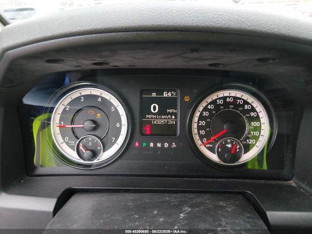 45390690 :رقم المزاد ، 1C6RR6FT8HS776045 vin ، 2017 Ram 1500 Express مزاد بيع