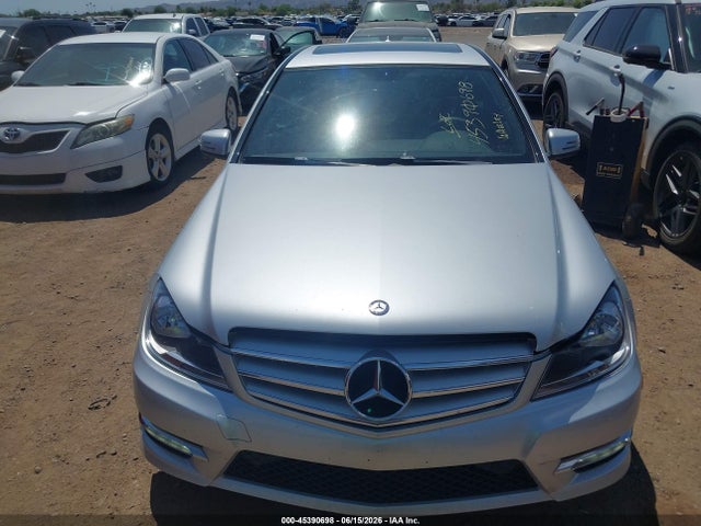 Aukcja sprzedaży 2013 Mercedes-benz C 300 Sport 4matic, vin: WDDGF8AB8DG108817, numer aukcji: 45390698