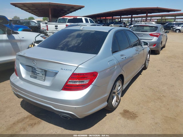 45390698 :رقم المزاد ، WDDGF8AB8DG108817 vin ، 2013 Mercedes-benz C 300 Sport 4matic مزاد بيع