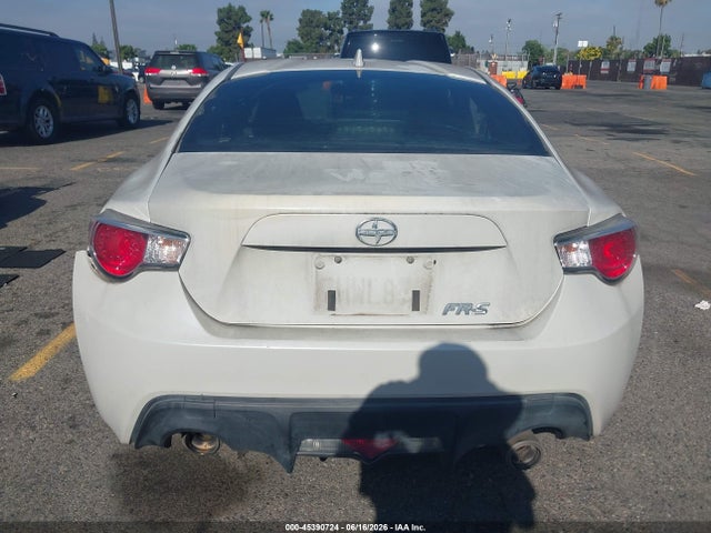 Scion FR-S 2015 JF1ZNAA12F9705849 Image 16