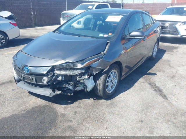 Toyota Prius Prime Le 2021 JTDKAMFP9M3176566 Image 2