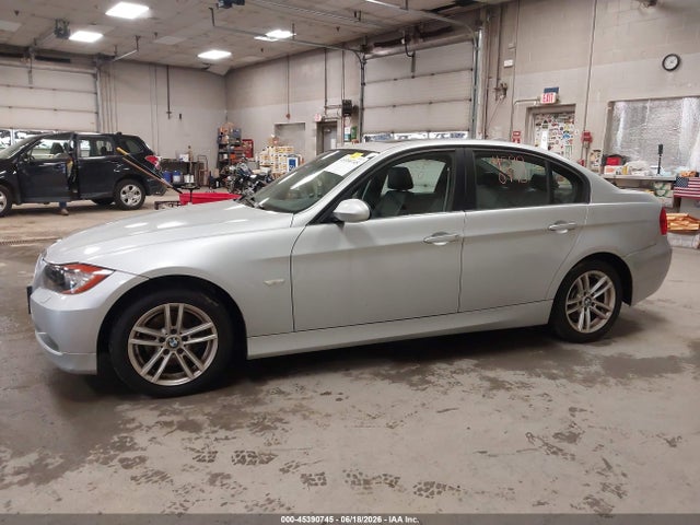45390745 :رقم المزاد ، WBAVC73517KP32615 vin ، 2007 Bmw 328xi مزاد بيع