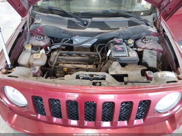 1C4NJPFAXGD642031 Jeep Patriot Latitude