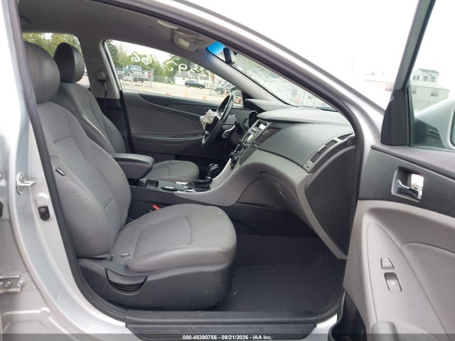45390756 :رقم المزاد ، 5NPEC4AC1CH450700 vin ، 2012 Hyundai Sonata Se مزاد بيع