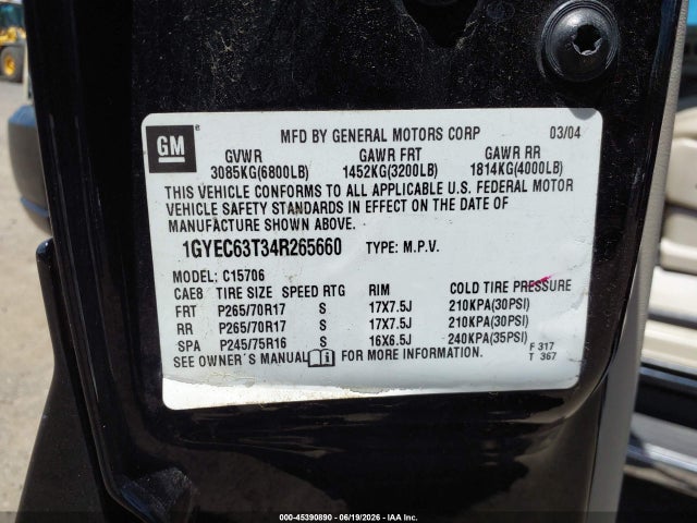 2004 Cadillac Escalade Standard მანქანა იყიდება აუქციონზე, vin: 1GYEC63T34R265660, აუქციონის ნომერი: 45390890
