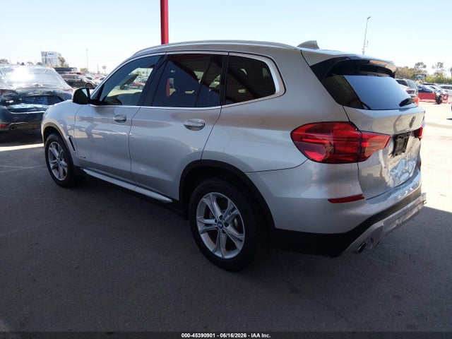 BMW X3 Xdrive30i 2018 5UXTR9C52JLD62007 Image 3