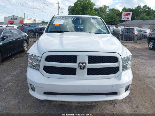 45390904 :رقم المزاد ، 1C6RR7KG0HS597576 vin ، 2017 Ram 1500 Express  4x4 5'7 Box مزاد بيع