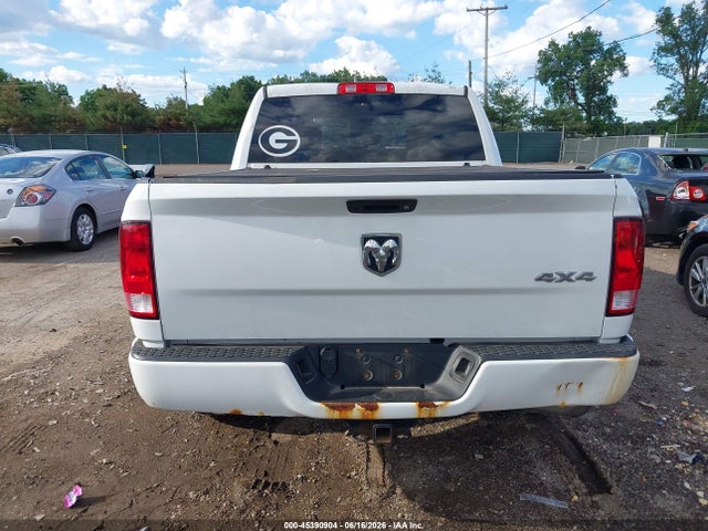 45390904 :رقم المزاد ، 1C6RR7KG0HS597576 vin ، 2017 Ram 1500 Express  4x4 5'7 Box مزاد بيع