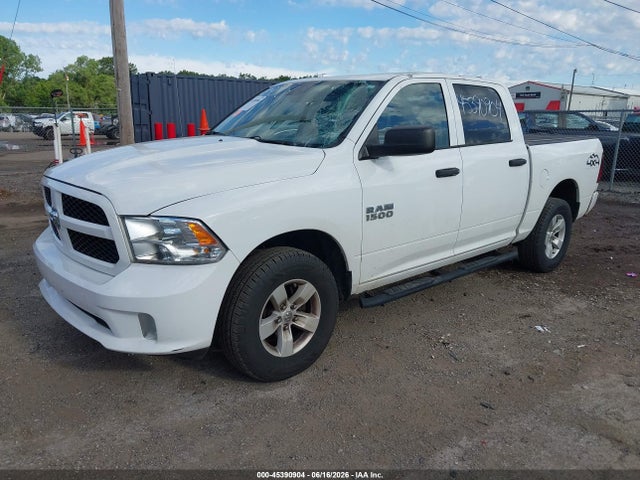 45390904 :رقم المزاد ، 1C6RR7KG0HS597576 vin ، 2017 Ram 1500 Express  4x4 5'7 Box مزاد بيع