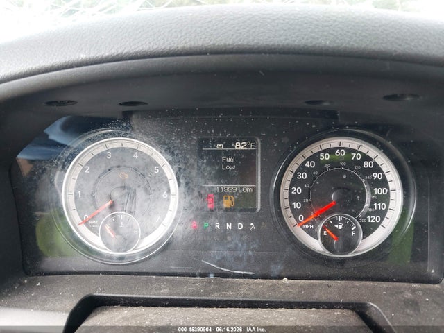 45390904 :رقم المزاد ، 1C6RR7KG0HS597576 vin ، 2017 Ram 1500 Express  4x4 5'7 Box مزاد بيع