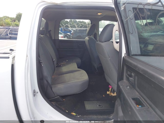 45390904 :رقم المزاد ، 1C6RR7KG0HS597576 vin ، 2017 Ram 1500 Express  4x4 5'7 Box مزاد بيع