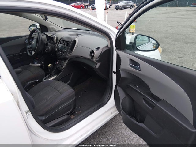 45390985 :رقم المزاد ، 1G1JC5SH3E4177906 vin ، 2014 Chevrolet Sonic Lt Auto مزاد بيع