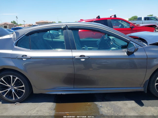 Toyota CAMRY SE 2018 4T1B11HK7JU626359 Image 14