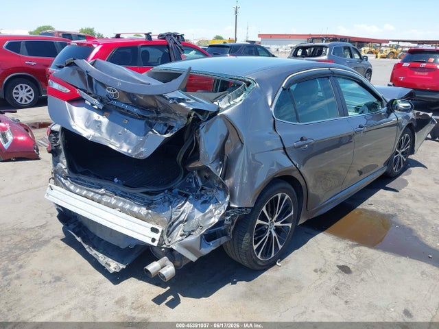 Toyota CAMRY SE 2018 4T1B11HK7JU626359 Image 4