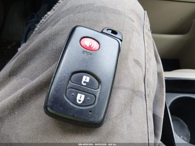 Toyota Prius V Five 2015 JTDZN3EUXFJ029062 Image 11