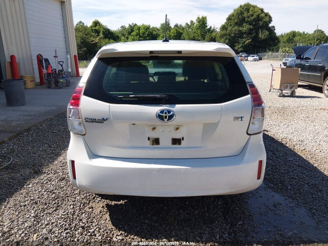 Toyota Prius V Five 2015 JTDZN3EUXFJ029062 Image 16