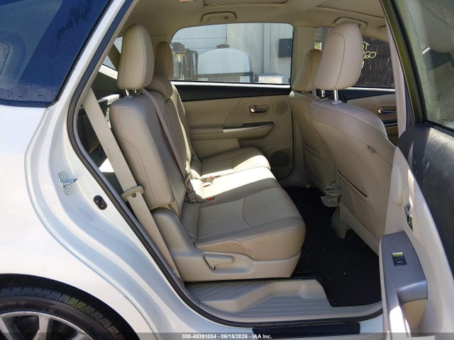 Toyota Prius V Five 2015 JTDZN3EUXFJ029062 Image 8