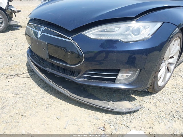Продажа на аукционе авто 2014 Tesla Model S P85, vin: 5YJSA1H13EFP53815, номер лота: 45391075