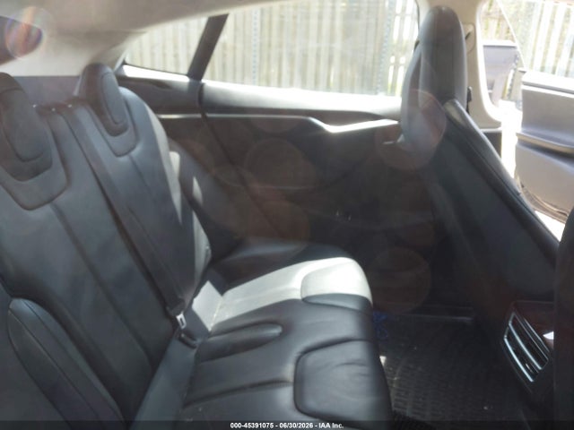 Продажа на аукционе авто 2014 Tesla Model S P85, vin: 5YJSA1H13EFP53815, номер лота: 45391075