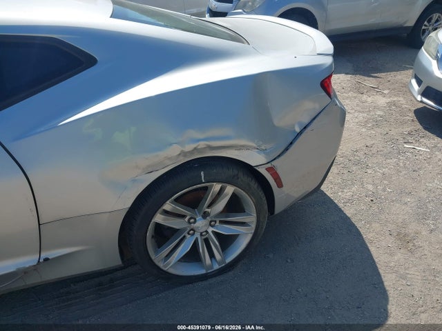 45391079 :رقم المزاد ، 1G1FD1RSXG0133361 vin ، 2016 Chevrolet Camaro 2lt مزاد بيع