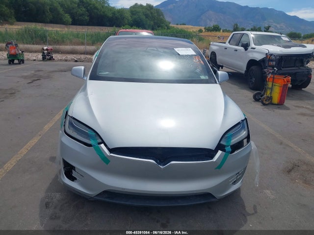 Tesla Model X 100d/75d/90d 2017 5YJXCBE26HF068098 Image 12