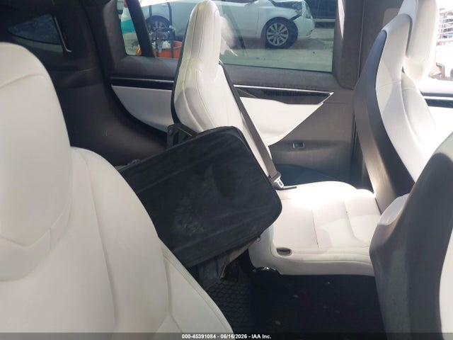 Tesla Model X 100d/75d/90d 2017 5YJXCBE26HF068098 Image 8