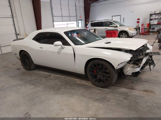 2014 Dodge Challenger Srt8 Core მანქანა იყიდება აუქციონზე, vin: 2C3CDYDJ3EH136990, აუქციონის ნომერი: 45391088