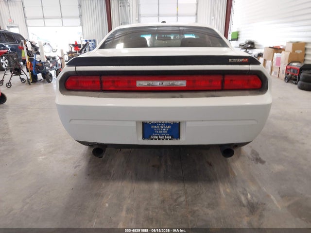 2014 Dodge Challenger Srt8 Core მანქანა იყიდება აუქციონზე, vin: 2C3CDYDJ3EH136990, აუქციონის ნომერი: 45391088