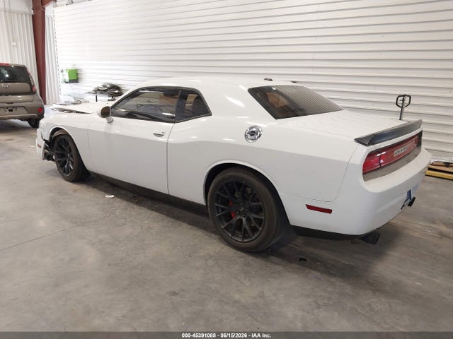 2014 Dodge Challenger Srt8 Core მანქანა იყიდება აუქციონზე, vin: 2C3CDYDJ3EH136990, აუქციონის ნომერი: 45391088