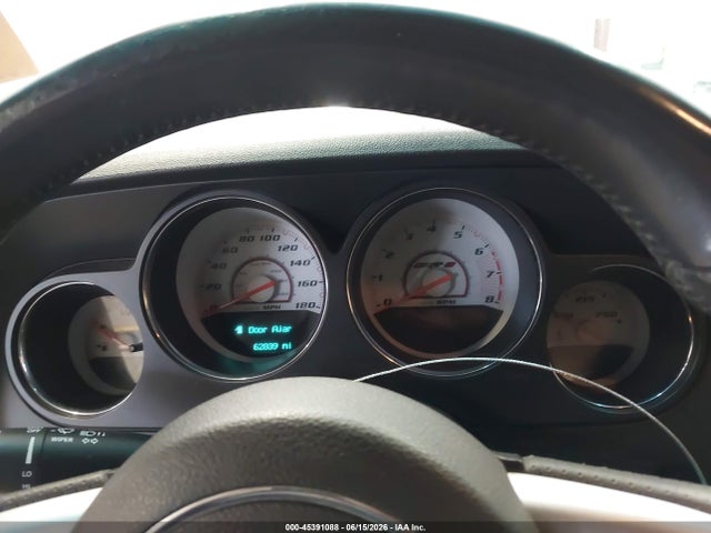 2014 Dodge Challenger Srt8 Core მანქანა იყიდება აუქციონზე, vin: 2C3CDYDJ3EH136990, აუქციონის ნომერი: 45391088