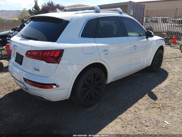 WA1BNAFY5J2233658 Audi Q5 2.0t Premium/2.0t Tech Premium