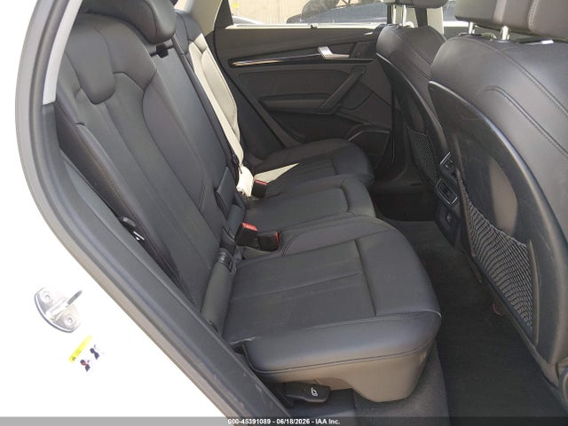 WA1BNAFY5J2233658 Audi Q5 2.0t Premium/2.0t Tech Premium