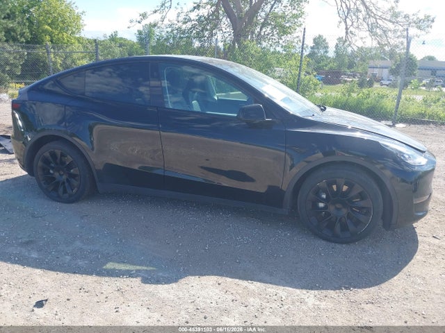 2023 Tesla Model Y Awd/long Range Dual Motor All-wheel Drive მანქანა იყიდება აუქციონზე, vin: 7SAYGDEE5PF802147, აუქციონის ნომერი: 45391103