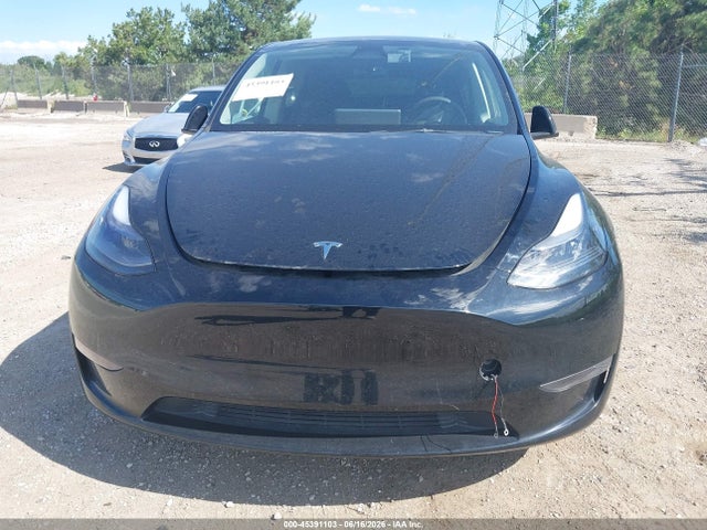 Продажа на аукционе авто 2023 Tesla Model Y Awd/long Range Dual Motor All-wheel Drive, vin: 7SAYGDEE5PF802147, номер лота: 45391103