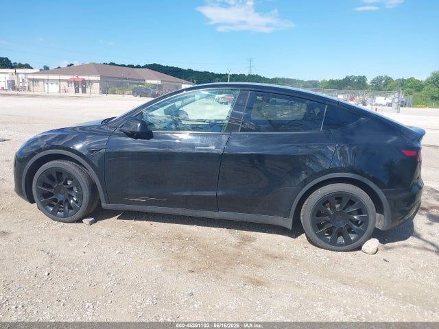 Продажа на аукционе авто 2023 Tesla Model Y Awd/long Range Dual Motor All-wheel Drive, vin: 7SAYGDEE5PF802147, номер лота: 45391103