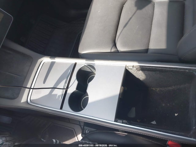 Продажа на аукционе авто 2023 Tesla Model Y Awd/long Range Dual Motor All-wheel Drive, vin: 7SAYGDEE5PF802147, номер лота: 45391103