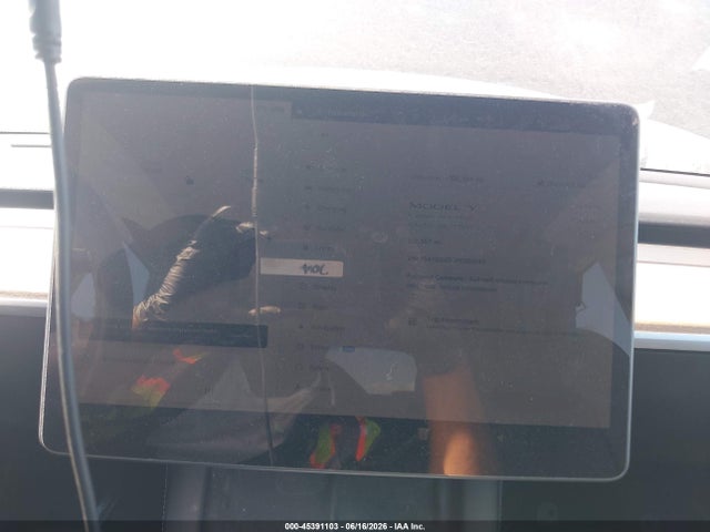 Продажа на аукционе авто 2023 Tesla Model Y Awd/long Range Dual Motor All-wheel Drive, vin: 7SAYGDEE5PF802147, номер лота: 45391103