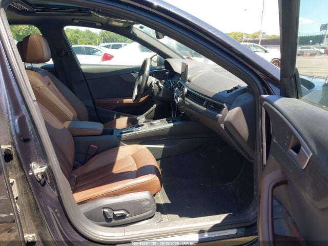 45391139 :رقم المزاد ، WAUDNAF41JN001520 vin ، 2018 Audi A4 2.0t Premium/2.0t Tech Premium مزاد بيع