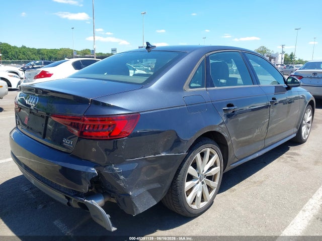 45391139 :رقم المزاد ، WAUDNAF41JN001520 vin ، 2018 Audi A4 2.0t Premium/2.0t Tech Premium مزاد بيع