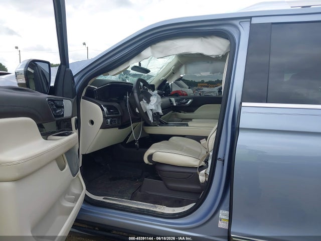 45391144 :رقم المزاد ، 5LMJJ3TT1MEL07672 vin ، 2021 Lincoln Navigator Black Label L مزاد بيع